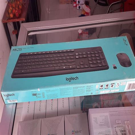 Mouse and Keyboard Logitech Model に対する画像結果