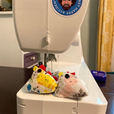 Chicken. Pin Cushion PDF Pattern に対する画像結果