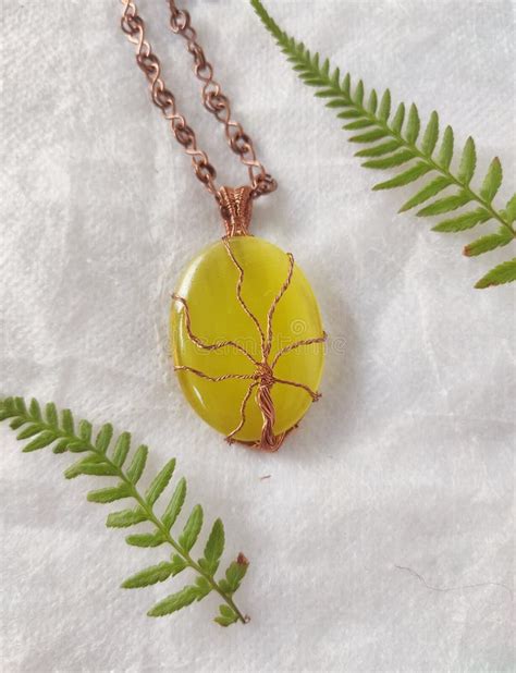 Toradh íomhá ar Wire Tree of Life Pattern