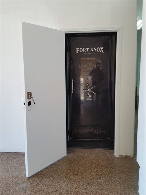 Afbeeldingsresultaten voor Walk-In Safe Room