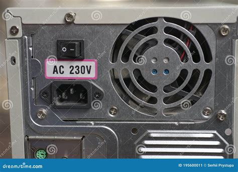 Back Side of System Unit に対する画像結果