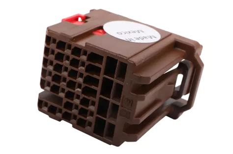 Toradh íomhá ar GM Body Control Module Connector