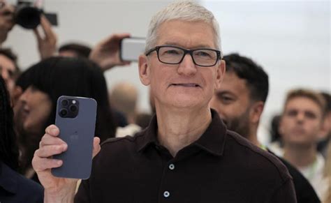 Image result for Tim Cook Enfant