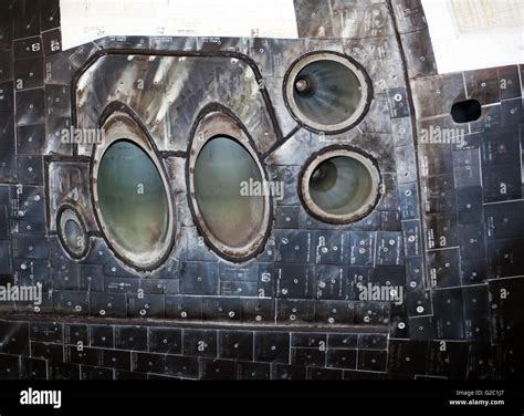 Toradh íomhá ar Reaction Control System From Space Shuttle