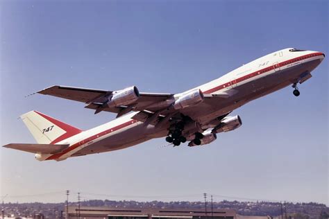 747 Full-Flight に対する画像結果