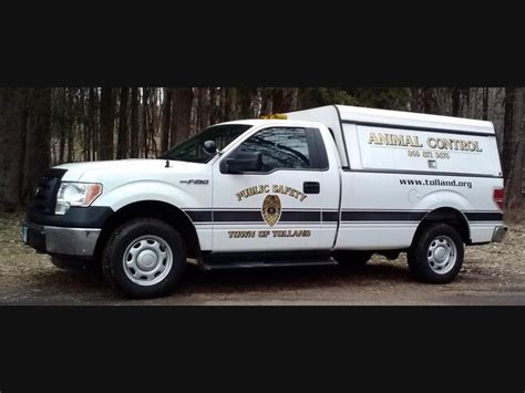 Afbeeldingsresultaten voor Hug an Animal Control Officer