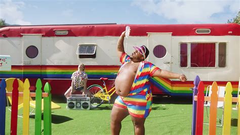 Need Taylor Swift に対する画像結果