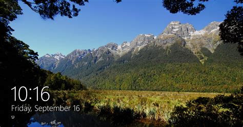 Afbeeldingsresultaten voor Windows Developer Preview Lock Screen