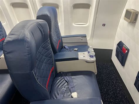 Toradh íomhá ar Delta Boeing 737 ATL