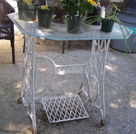 Sewing Machine Bench के लिए छवि परिणाम