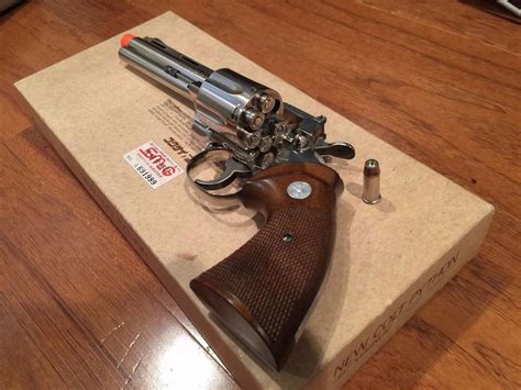 Afbeeldingsresultaten voor Rick Grimes Colt Python