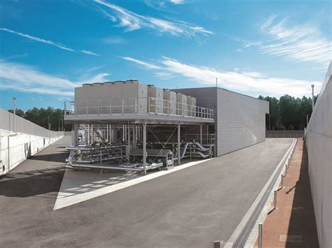 Vertiv Modular Data Center に対する画像結果