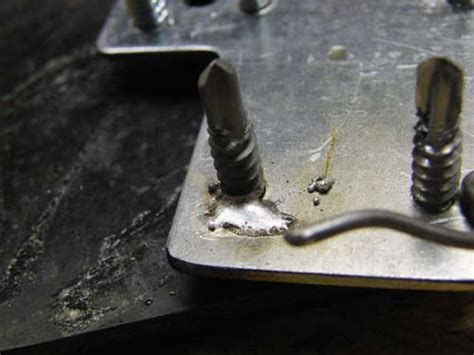 How to Walk On Ice without Slipping に対する画像結果