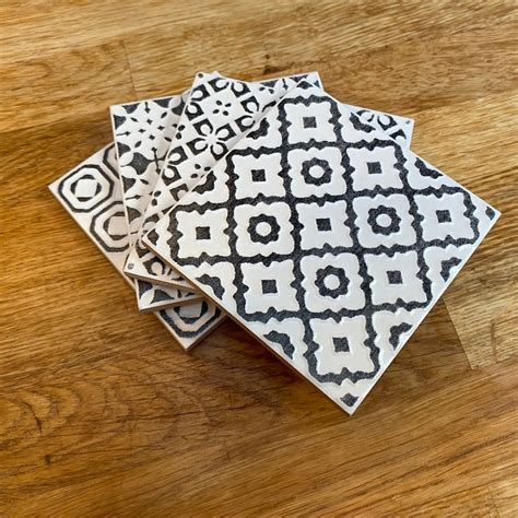 Ceramic Table Coasters に対する画像結果