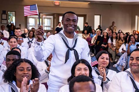 Afbeeldingsresultaten voor Navy Recruit Training Command