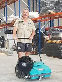 Industrial Push Sweeper に対する画像結果