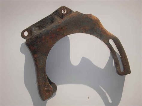 AMC 360 Alternator Bracket に対する画像結果