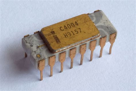 Afbeeldingsresultaten voor Intel 4004 Microprocessor