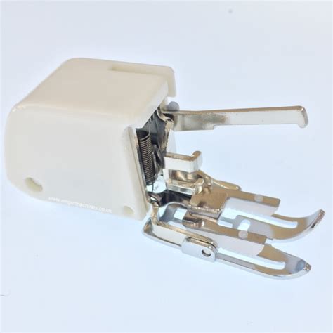 Singer Universal Even Feed/Walking Foot (77087000) - Sewing Feet ...