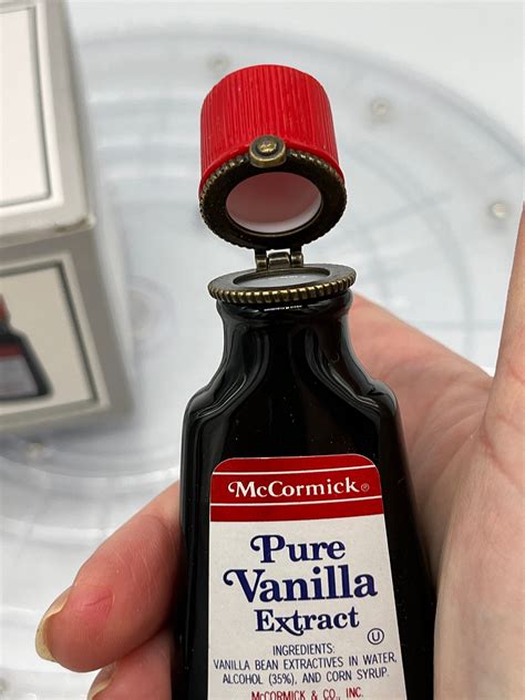 Toradh íomhá ar McCormick Vanilla Extract Label