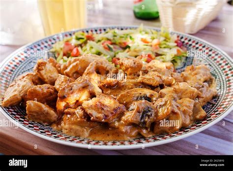 Main Course Chicken Fried के लिए छवि परिणाम