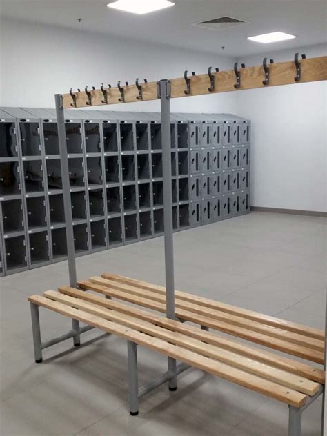 Résultat d’images pour Locker Rack