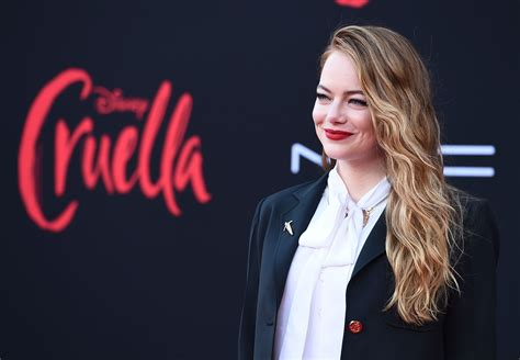 Emma Stone Gorilla 2021 Movies に対する画像結果