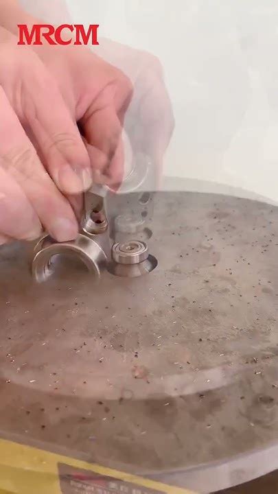 Afbeeldingsresultaten voor Curved YouTube Logo