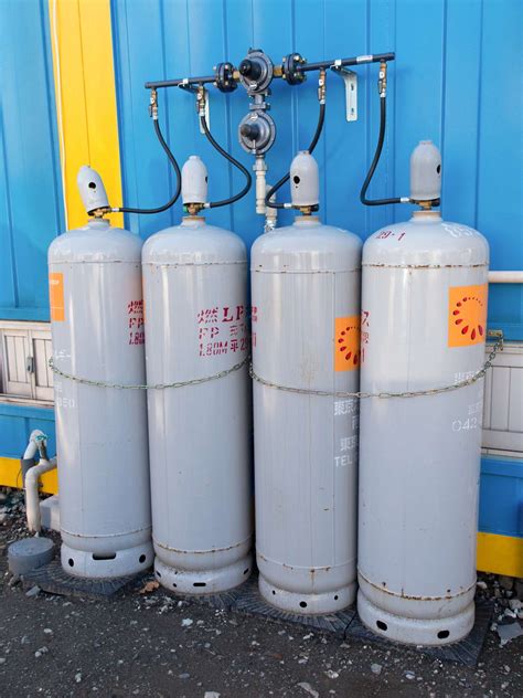 Gas Strut Size Chart に対する画像結果