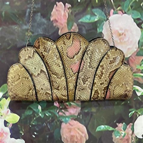 Afbeeldingsresultaten voor Thacker Python Purse