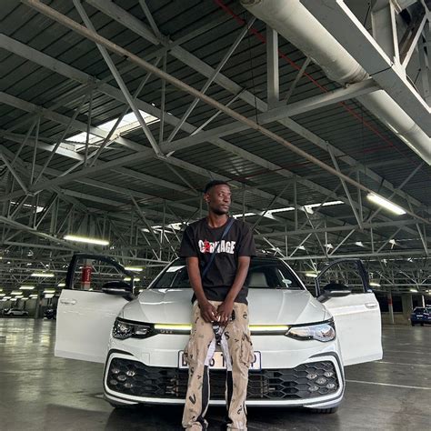 Toradh íomhá ar Poop On Date