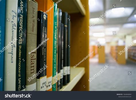 Bildergebnis für Islamic Library People