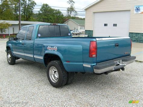 Bright Teal Dually Chevy に対する画像結果