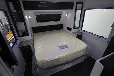 Afbeeldingsresultaten voor Evolution of the Revolver