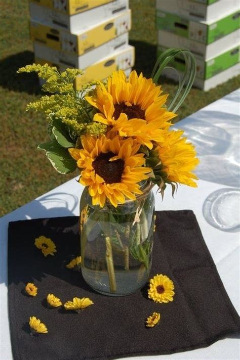 Toradh íomhá ar Rustic Graduation Party