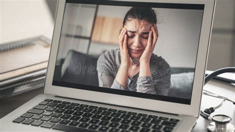 Afbeeldingsresultaten voor Person Behind Computer Crying Image