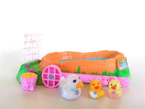 Littlest Pet Shop Swimming に対する画像結果