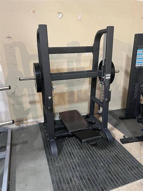 Plate Loaded Leg Press に対する画像結果