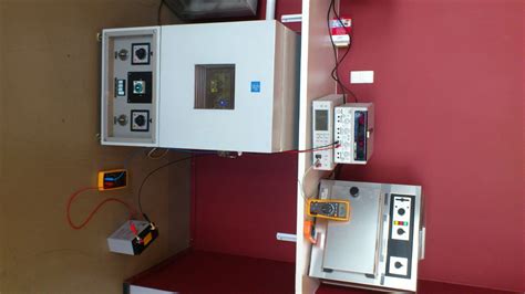 Solar Power Arduino Charger Battery に対する画像結果