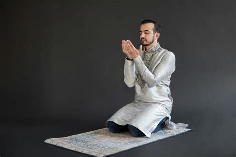 Image result for Muslim Praying