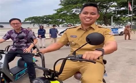 Image result for Dico Ganindito