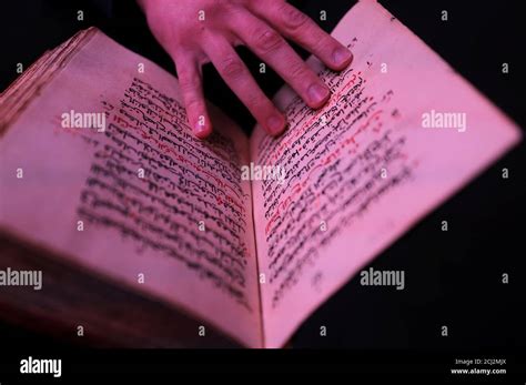 Ancient Books Digitization Process に対する画像結果