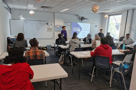 Classroom Attendance Tracker Display に対する画像結果