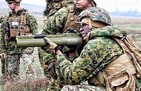 M72 Law Rocket Launcher に対する画像結果
