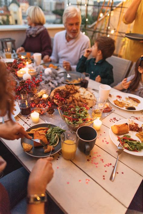 Year-End Dinner Setup に対する画像結果