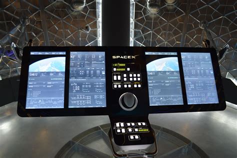 Toradh íomhá ar Space Control Panel Display