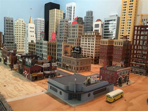 Toradh íomhá ar HO Scale City Layout