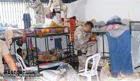 Afbeeldingsresultaten voor Prison Cell Shakedown