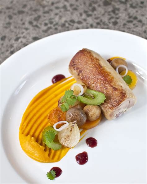 Main Course Dish に対する画像結果