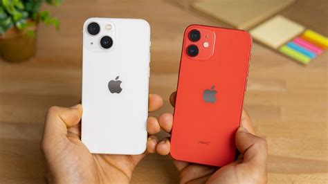 Toradh íomhá ar How Big Is an iPhone 12 Mini Comparison